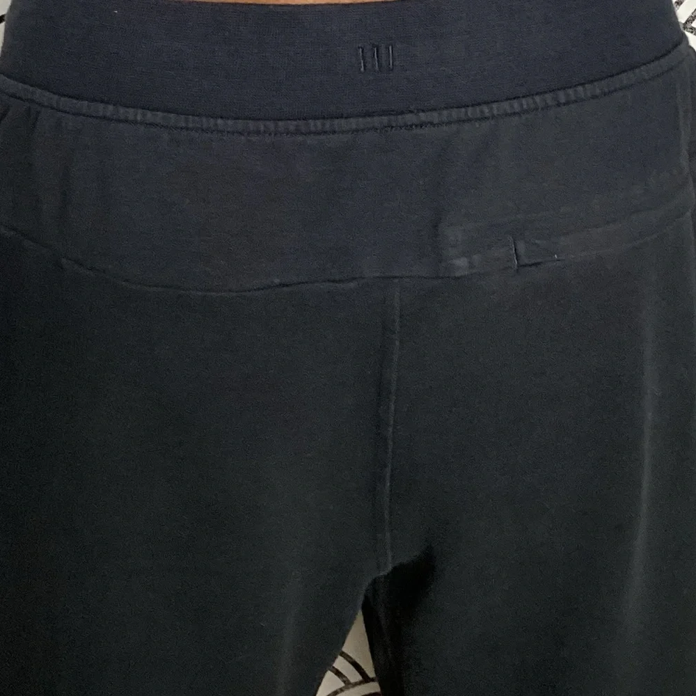 Lululemon Athletica Navy Jogger Pants – Size Medium - Picture 6 of 6